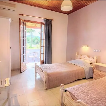 Angela, Seafront Apartments, Almiros Παραλία Αλμυρού
