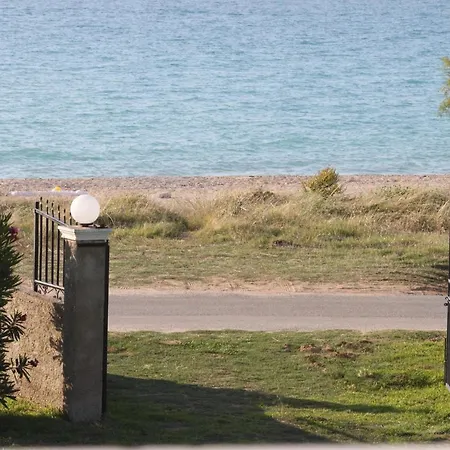 Angela, Seafront Apartments, Almiros * Παραλία Αλμυρού