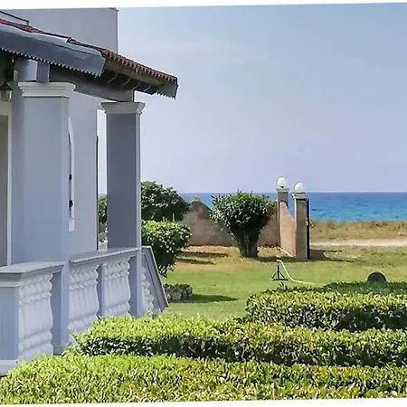 Angela, Seafront Apartments, Almiros Almiros Beach