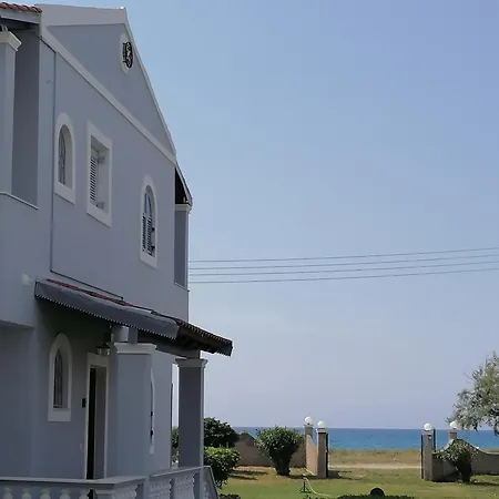 Angela, Seafront Apartments, Almiros شقة