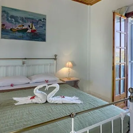 Angela, Seafront Apartments, Almiros Daire *