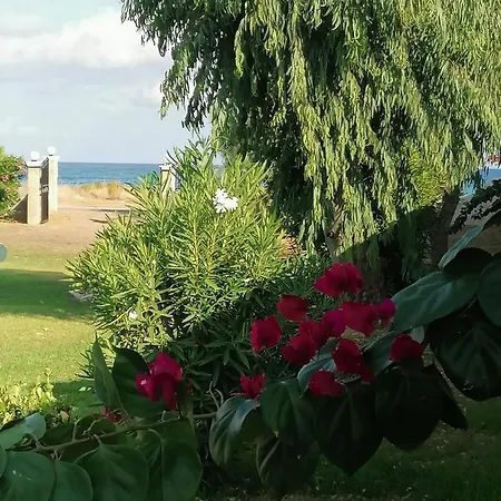 Angela, Seafront Apartments, Almiros *