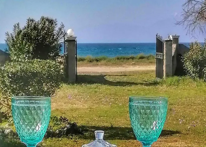 Angela, Seafront Apartments, Almiros Apartament *