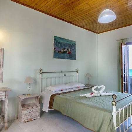 Angela, Seafront Apartments, Almiros *