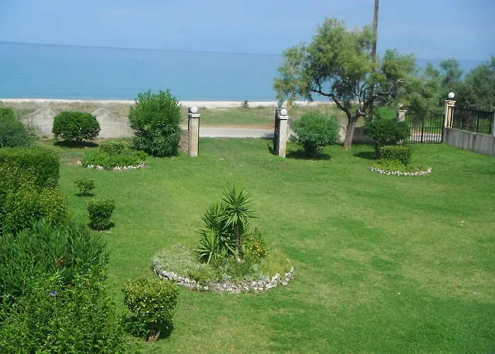 Angela, Seafront Apartments, Almiros *