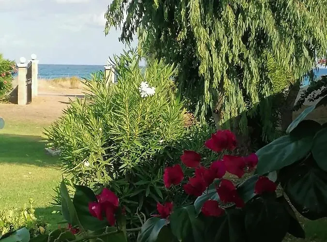 Angela, Seafront Apartments, Almiros *