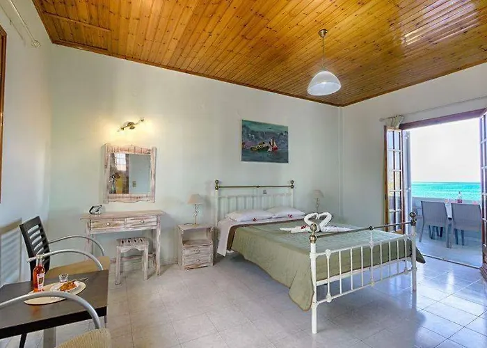 Angela, Seafront Apartments, Almiros *