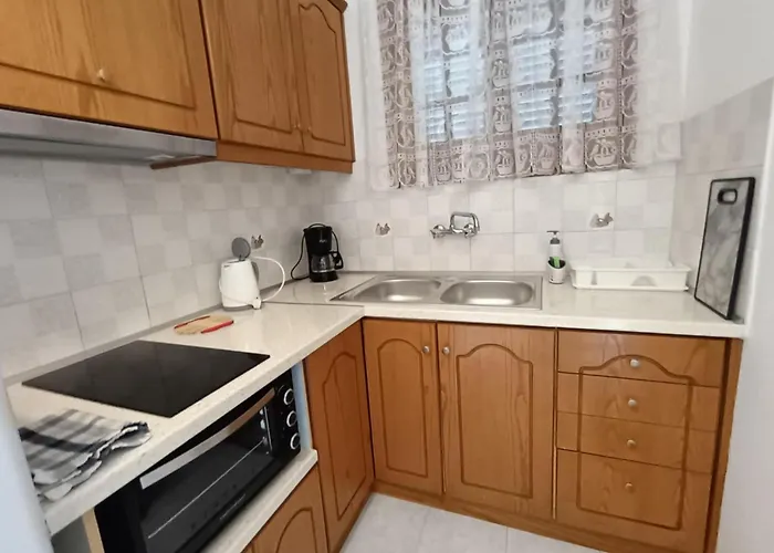 Angela, Seafront Apartments, Almiros